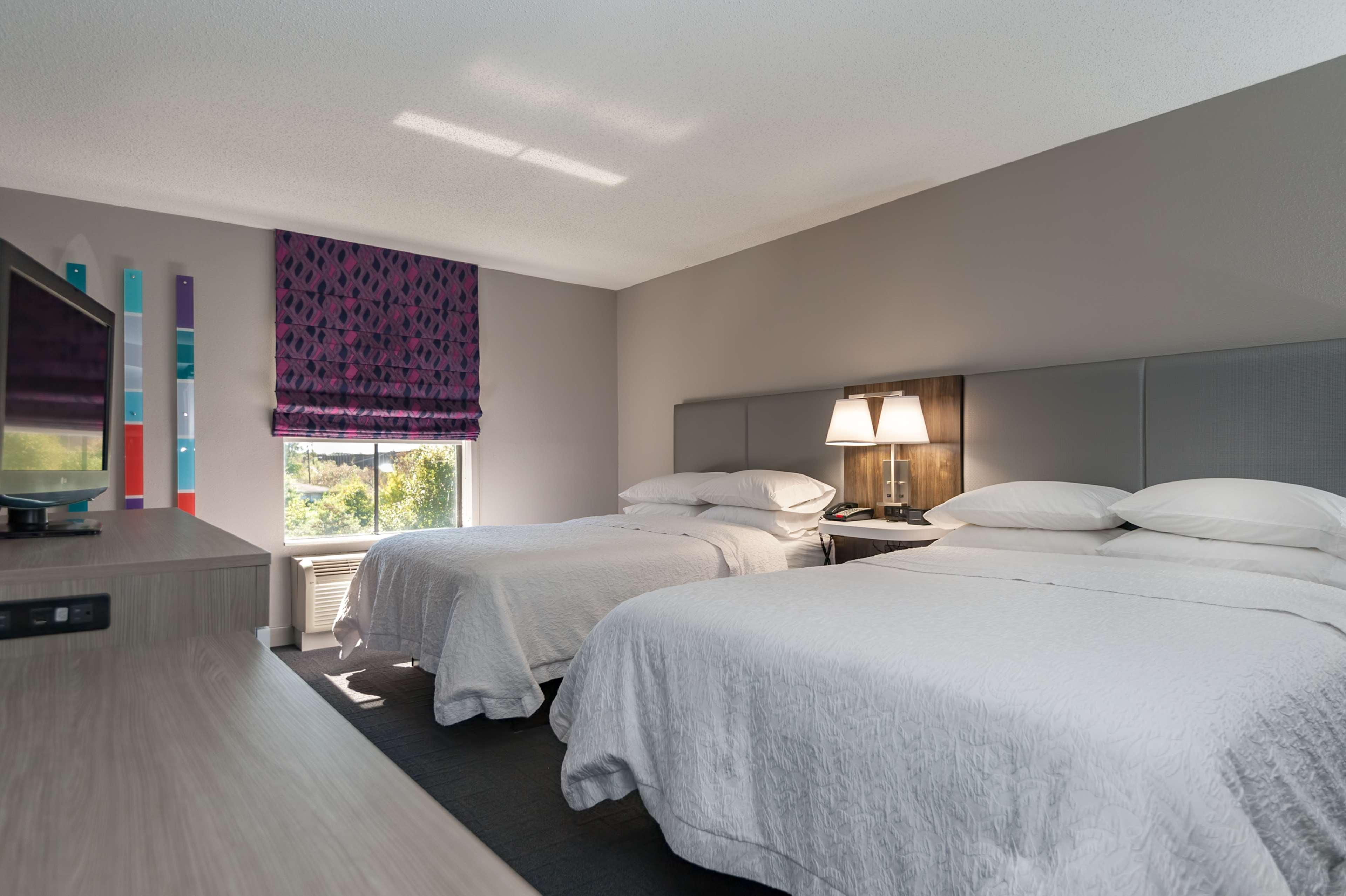 Hampton Inn East Windsor Zewnętrze zdjęcie