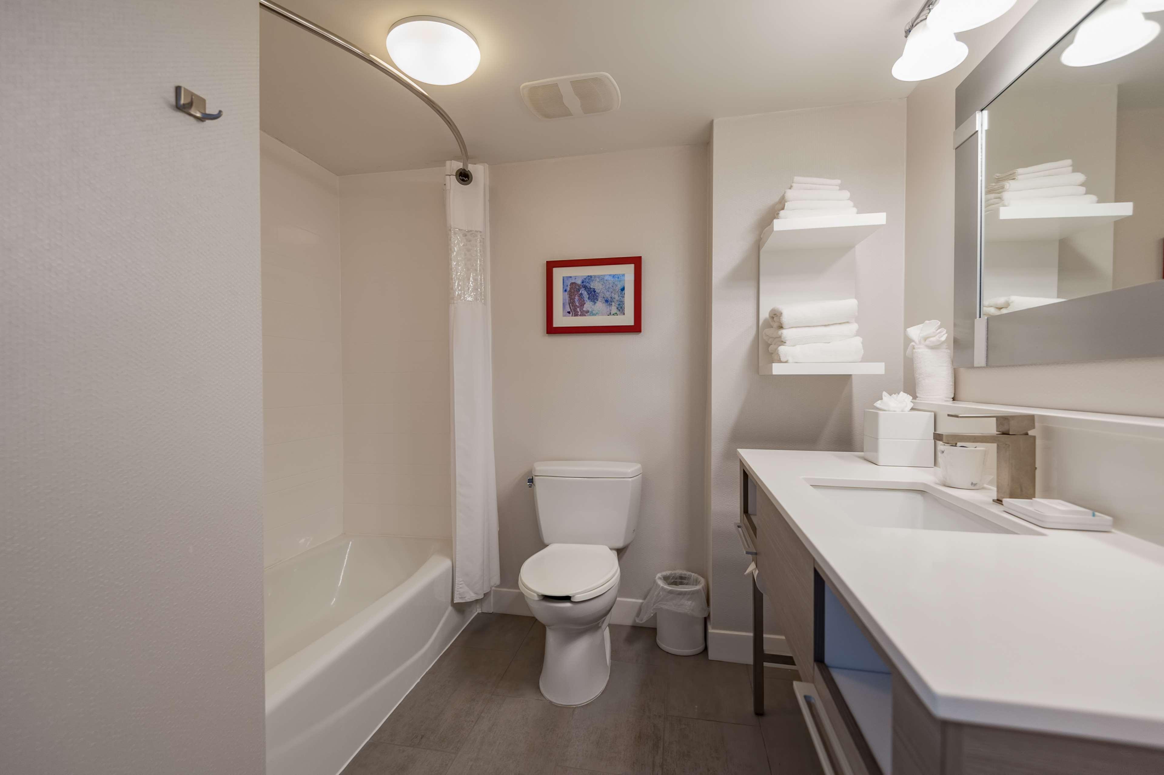 Hampton Inn East Windsor Zewnętrze zdjęcie