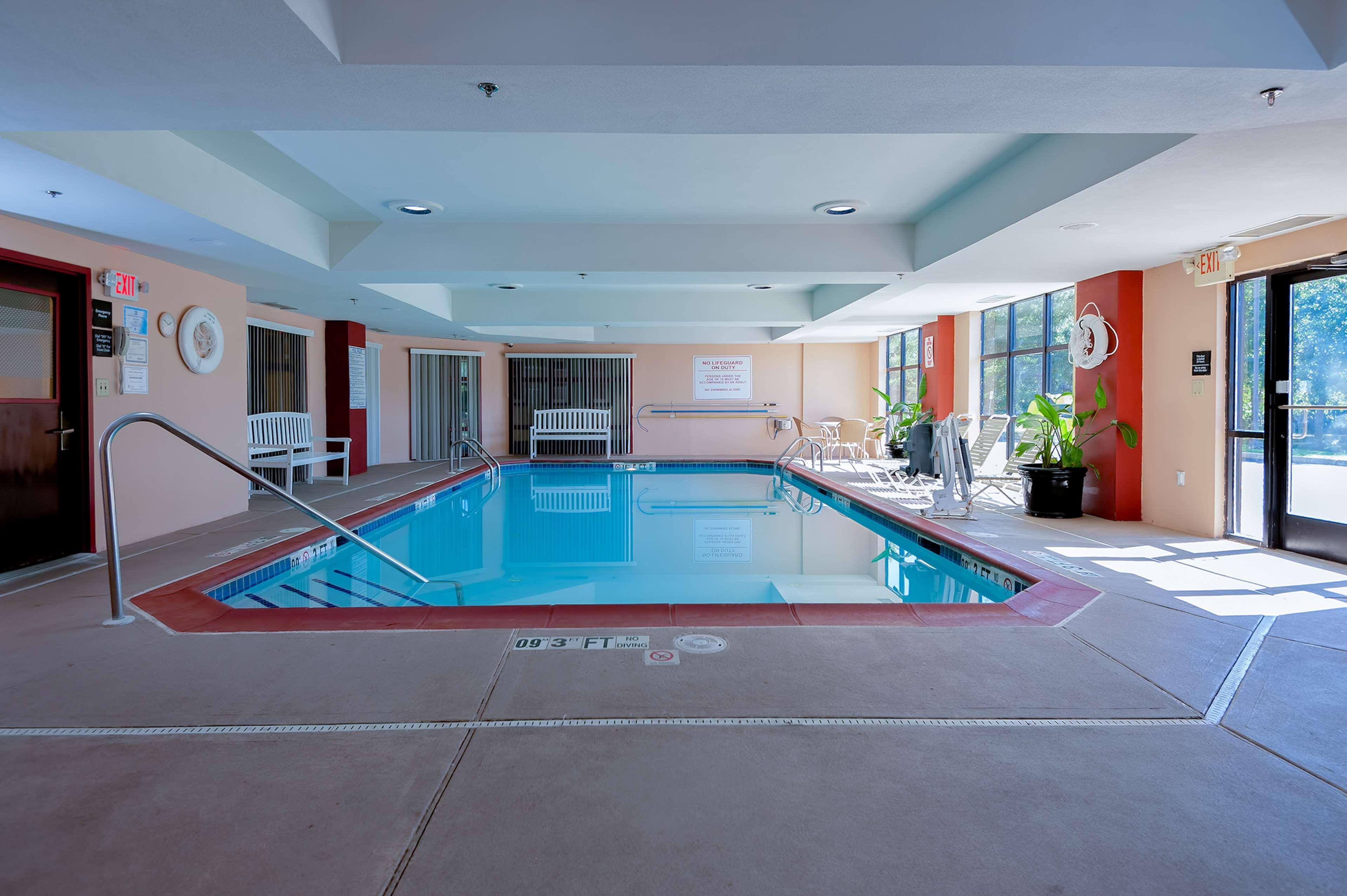 Hampton Inn East Windsor Zewnętrze zdjęcie