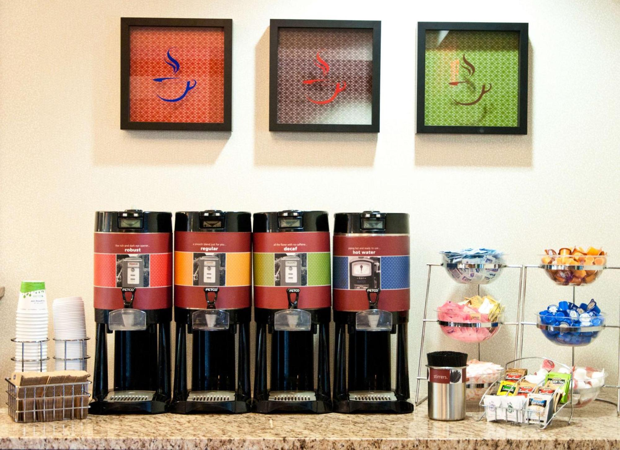 Hampton Inn East Windsor Zewnętrze zdjęcie