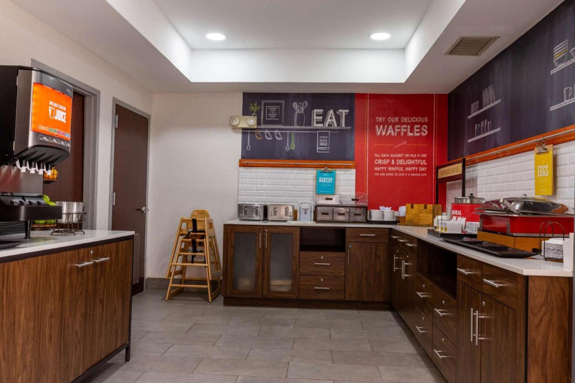Hampton Inn East Windsor Zewnętrze zdjęcie
