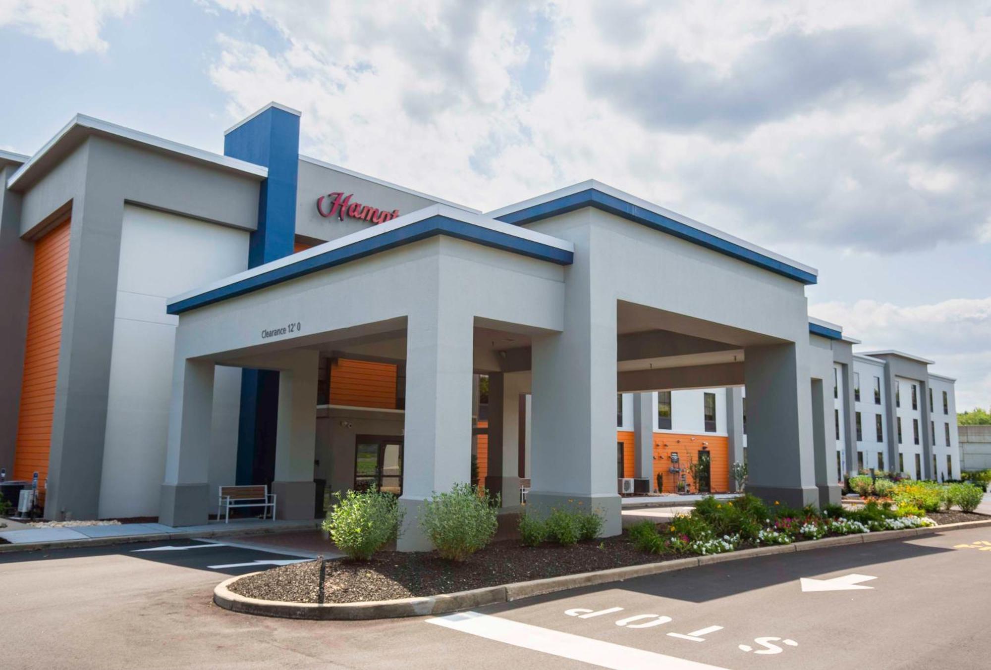 Hampton Inn East Windsor Zewnętrze zdjęcie