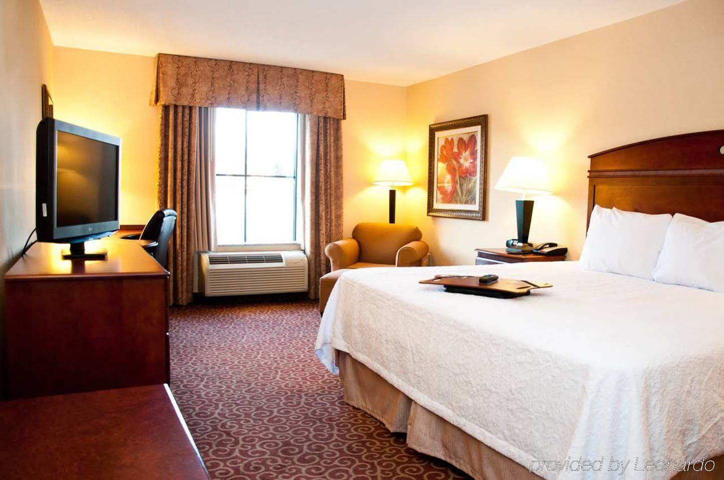 Hampton Inn East Windsor Zewnętrze zdjęcie